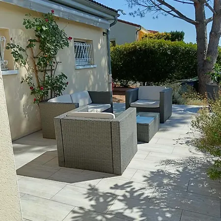 Vakantiehuis Maison Calme Dans Un Village Auvergnat