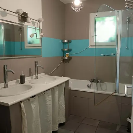 Vakantiehuis Maison Calme Dans Un Village Auvergnat